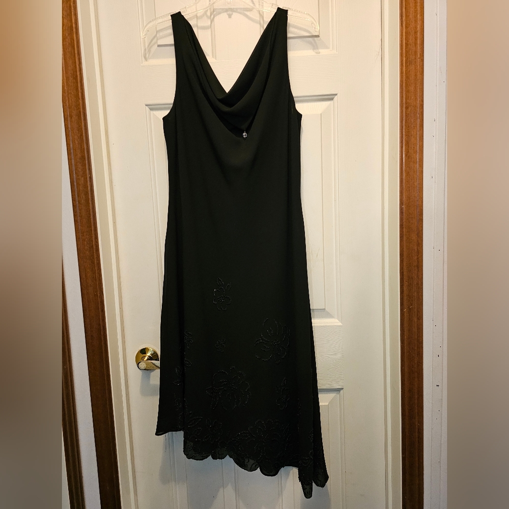 Elegant Black Sleeveless Dress With Floral Beading - 16